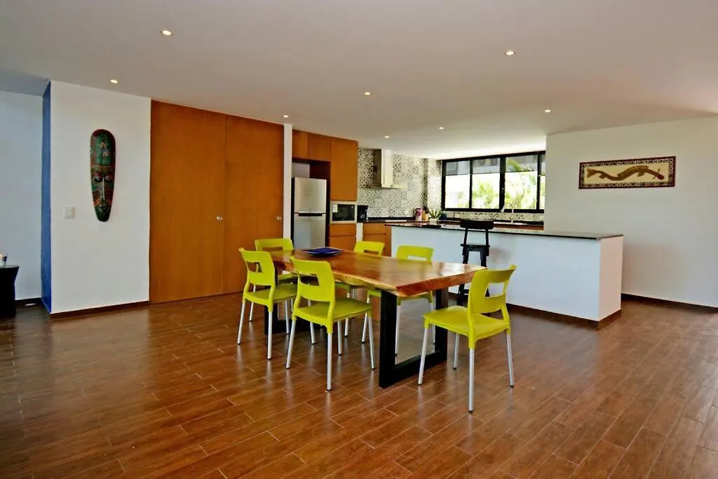 Big Loft 2Br 2.5Bth One Block The Beach Playa del Carmen Apartment